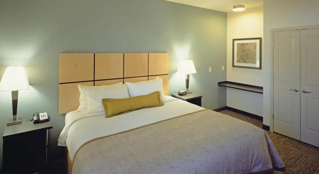 Номер Standard Candlewood Suites Fort Collins by IHG
