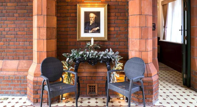 St Paul's Hotel