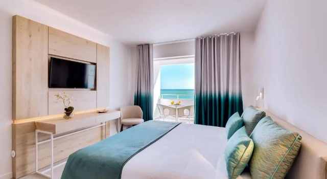 Одноместный номер Standard с балконом и с видом на море Hotel Sol e Mar Albufeira