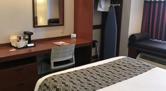 Двухместный номер Standard Microtel Inn & Suites by Wyndham Urbandale/Des Moines