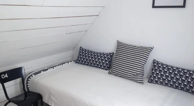 Коттедж White and Sea Lodge