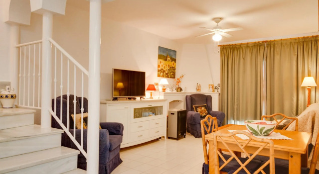 Los Pinos 23 Villas Casasol