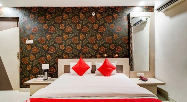 Oyo 27696 Jai Ganesh Banquet Hall & Rooms, Book Hotel Hotels in Dhanbad with Parking, Parking