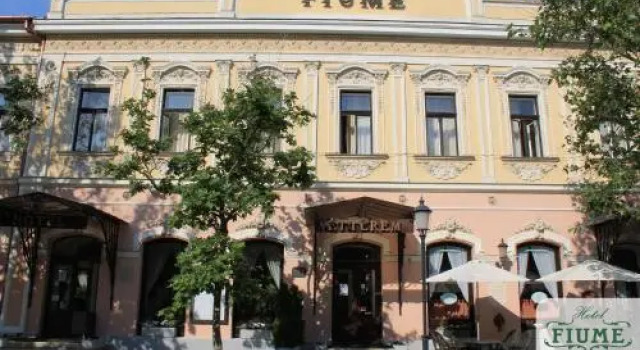 Fiume Hotel, Book Hotel Bekescsaba Bekes