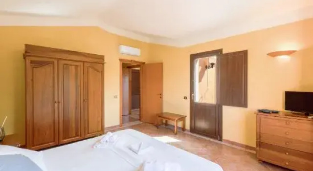 Апартаменты Classical Residence Baia Delle Palme Premium Num1212