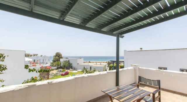 Апартаменты Pyrgos Beach