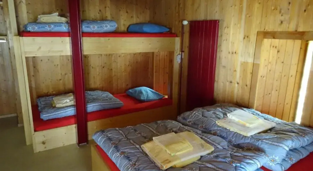 Gruppenunterkunft Ferienhaus Im altä Schtall, Book Hotel Andermatt Kanton Uri