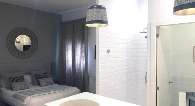 Студия CH Six Rooms