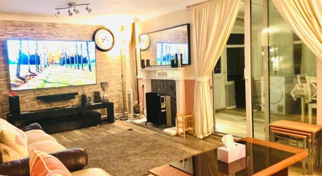 Lovely 4BD House in Newcastle on Tyne, Rezervovat Hotel Newcastle upon Tyne Tyne and Wear