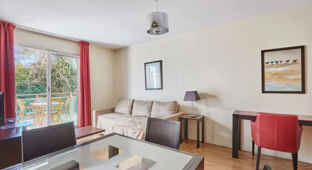 Апартаменты Superior c 1 комнатой с балконом Apparthôtel Odalys City - Antibes Olympe