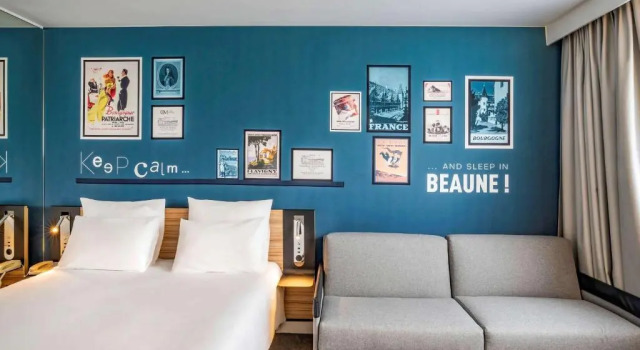 Четырёхместный номер Classic Novotel Beaune