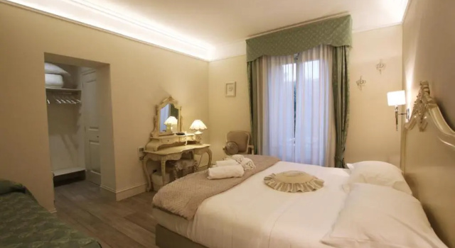 Трёхместный номер Standard с частичным видом на море Hotel Villa Margherita