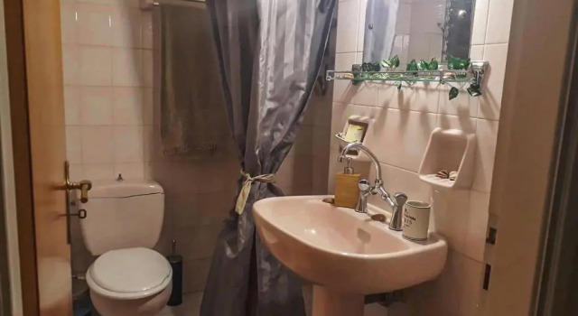 Кровать в общем номере (женский номер) Urban Yoga House Hostel & Retreat