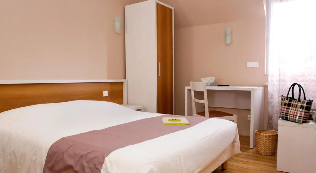 Logis L'Auberge Picarde, Varaa Hotelli Acheux-en-Vimeu 
