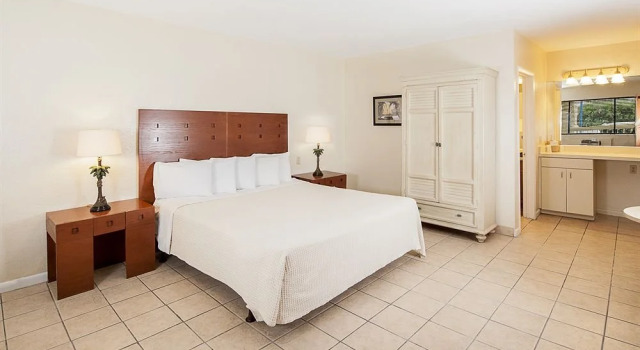 Palm Beach Oceanfront Inn, Rezerwuj Hotel Hotele w Palm Beach County z basenem, Basen
