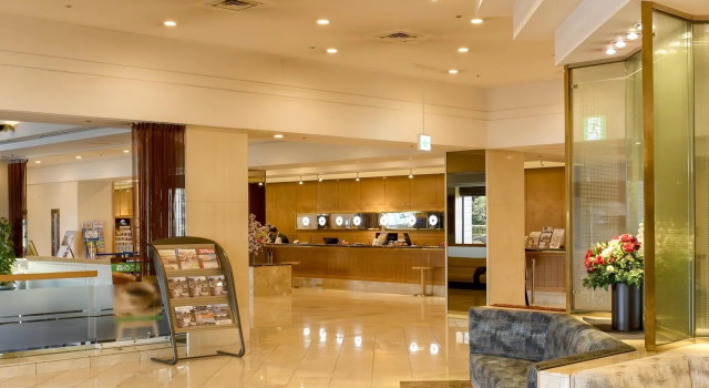 Отель Narita Tobu Hotel Airport