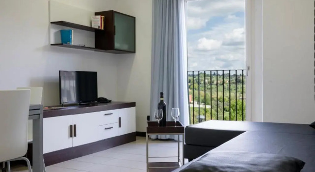 Porta Pispini Residence, Забронировать Отель Сиена Siena Area, рядом с Площадь Пьяцца-дель-Кампо