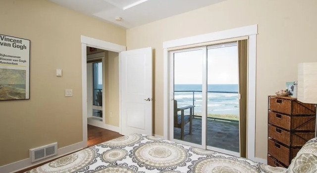 Michael's Beach Place Shoreline Ridge by RedAwning, Забронировать Отель Отели Ньюпорт 4 звезды, 4*