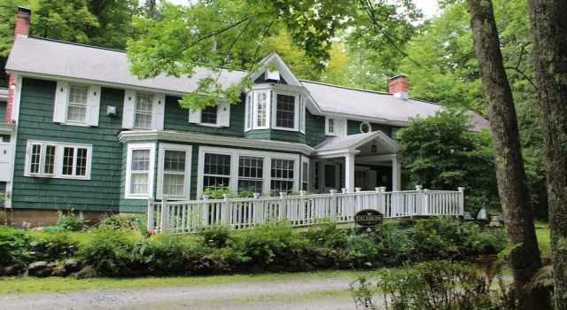 Fox Creek Inn, Забронировать Гостевой дом Читтенден Killington Ski