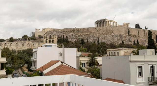 Look Out Ancient Athens From A Unique Spot, Забронировать Отель Афины Острова Саронического залива - Аттика, рядом с Холм Филопаппос