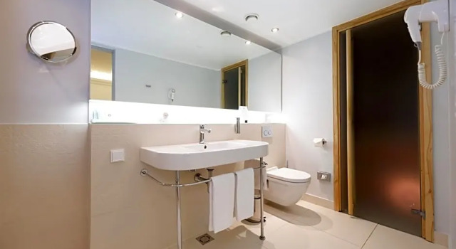 Двухместный номер Premium ibis Styles Tallinn