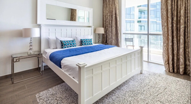 Astounding 3BR Apartment w/ Sea & Marina Views!