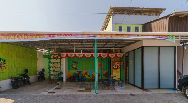 RedDoorz Syariah near Pangkal Balam Port Bangka, Rezerwuj Hotel Pangkalpinang Sumatra