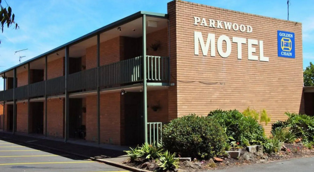 Parkwood Motel and Apartments, Забронировать Апартаменты/квартира Отели Джелонг с парковкой, Парковка
