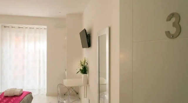 Двухместный номер Superior с балконом Hostal Met Madrid