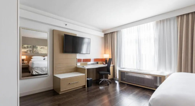 Номер Standard с видом на внутренний двор Delta Hotels by Marriott Raleigh-Durham at Research Triangle Park