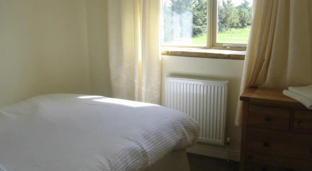 Коттедж с 3 комнатами Canons Court Mews