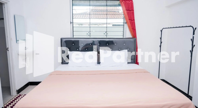 Hotel Pusponjolo Syariah Semarang RedPartner, Reservar Hotel Hotéis baratos em Semarang, perto de Lawang Sewu