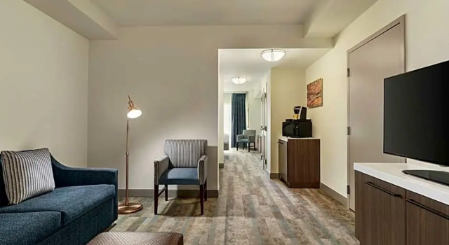 Двухместный полулюкс Hilton Garden Inn Charlotte/Ayrsley