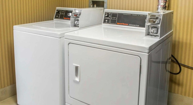 Sleep Inn & Suites Laurel near Fort Meade, Rezerwuj Hotel Hotele w Fort Meade z basenem, Basen