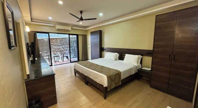 Номер Deluxe Upper Deck Resort - Highest Peak, Lonavala