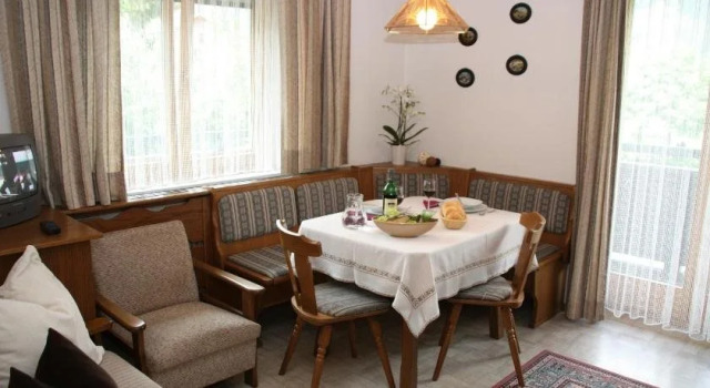 Gästehaus Neuhauser, Prenota Hotel Hotel a Tirolo con parcheggio, Parcheggio
