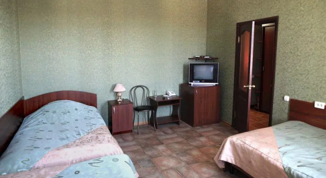 Russkii Dvor (Route M13), Prenota Hotel Hotel a Central Russia con parcheggio, Parcheggio