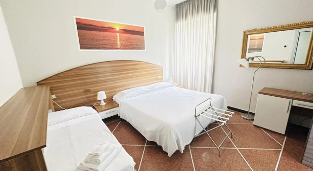 Hotel Mediterraneo, Забронировать Отель Отели Лаванья с завтраком, Завтраки