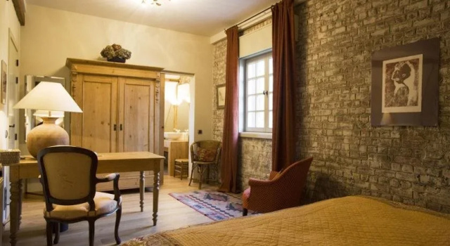 B&B Willow Lodge, Забронировать Отель «постель и завтрак» Де-Пинте Leiestreek
