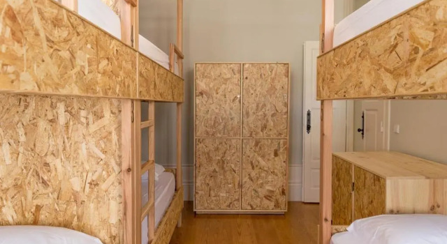 Кровать в общем номере (женский номер) Queens Garden Hostel