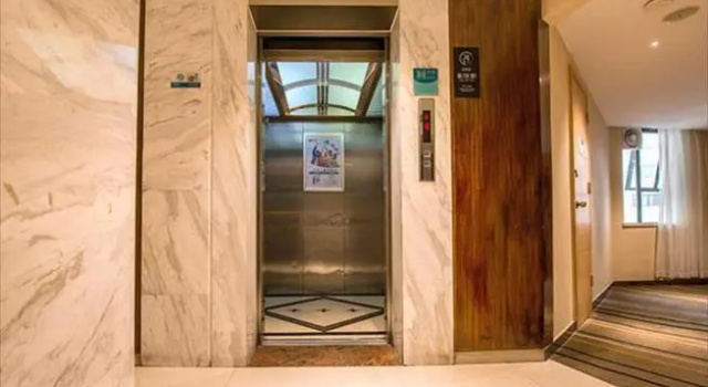 City Comfort Inn Yulin Walking Street, Prenota Hotel Hotel a Yulin con parcheggio, Parcheggio