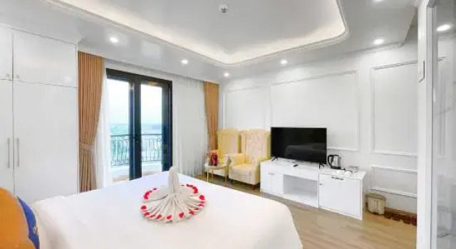 Люкс Deluxe Chemisit Nội Bài Airport Hotel