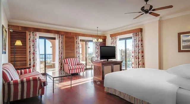 Полулюкс с видом на сад Sheraton Fuerteventura Golf & Spa Resort
