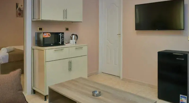 Полулюкс Roadhouse New Cairo Residence