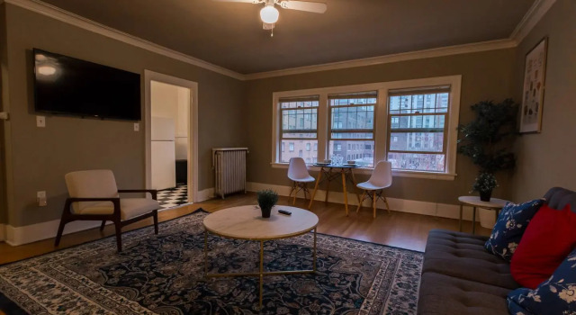 Downtown Historic Condo With Long Term Stay Discounts!