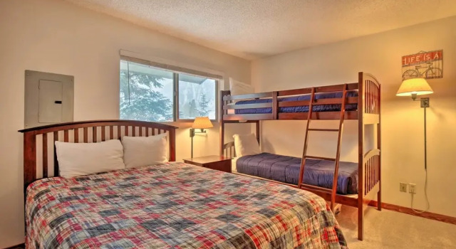 Ski, Hike & Explore: All-season Frisco Condo