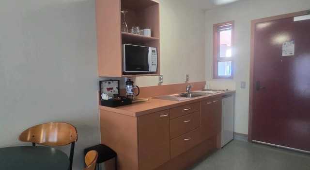 Номер Deluxe c 1 комнатой с балконом Aspen Lodge Motel