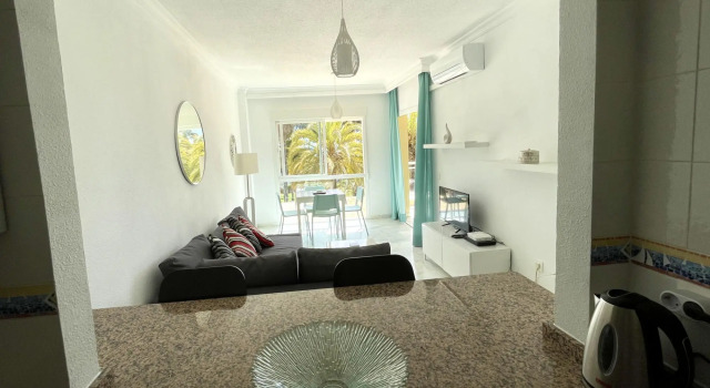 South facing apartment, 7 mins walk from beach, Prenota Appartamento Hotel a Costa Tropical con piscina, Piscina