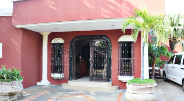 Nesthost Hotel Los Robles, Prenota Hotel Managua Managua Region