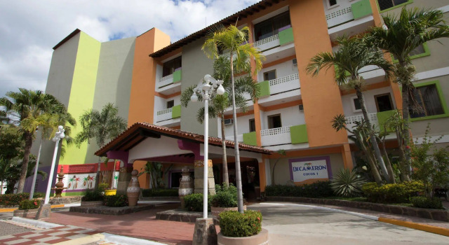 Decameron Los Cocos Guayabitos, Ramada All-Inclusive Resort, Забронировать Отель Отели Наярит с бассейном, Бассейн
